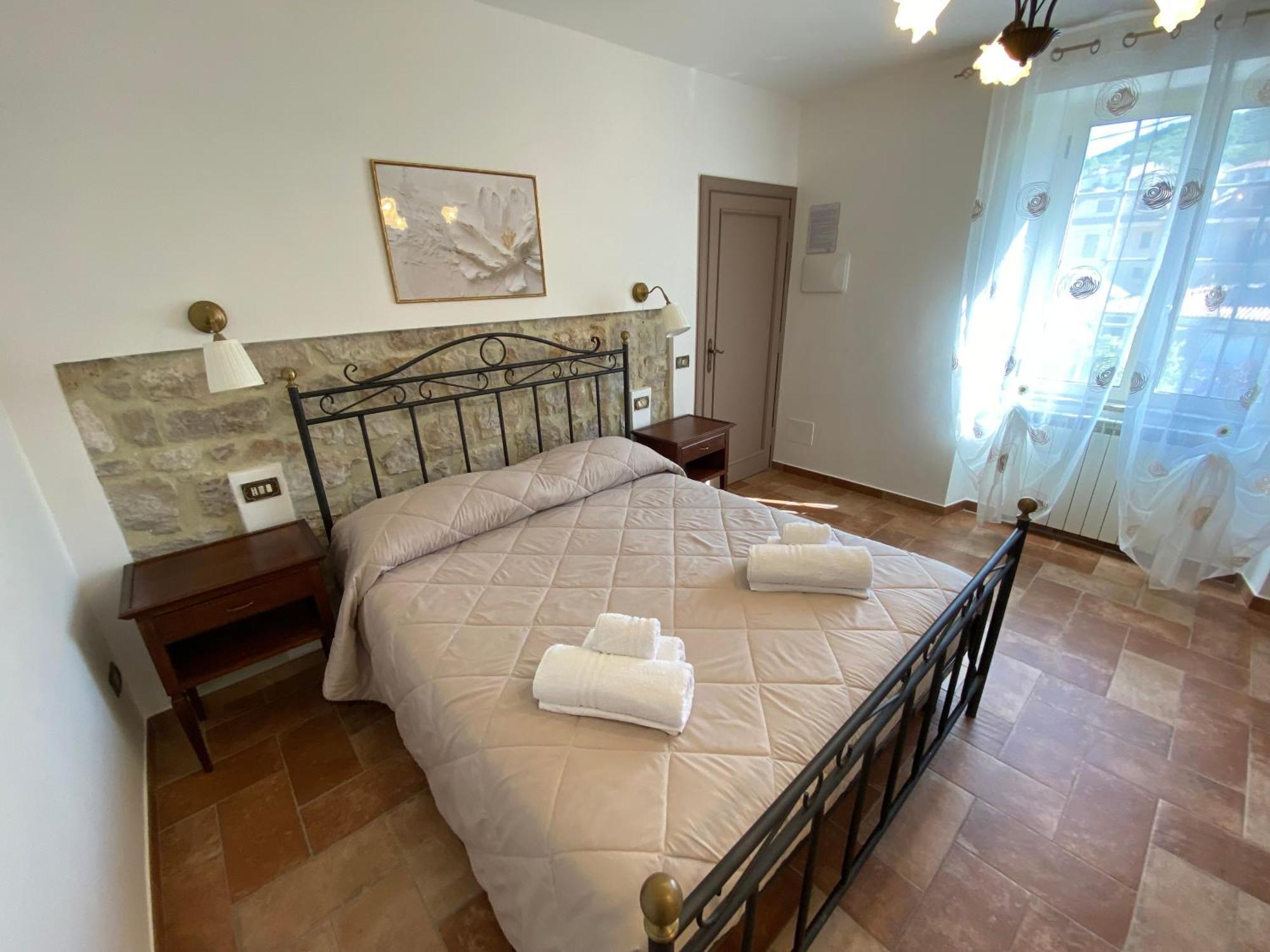 Bed and Breakfast La Casa Di Nonna Tella Lenola Esterno foto
